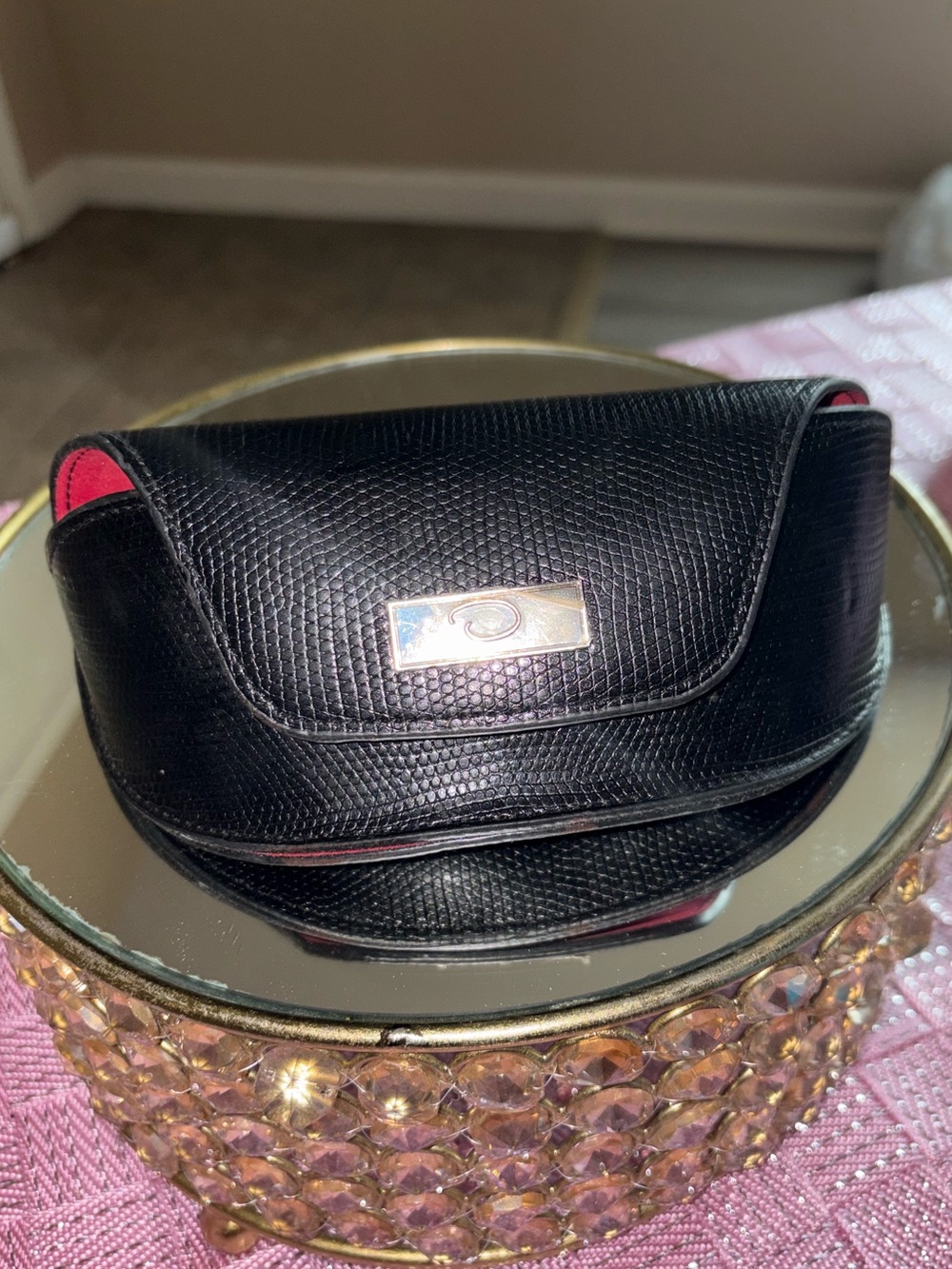 Oscar de larente sunglass case